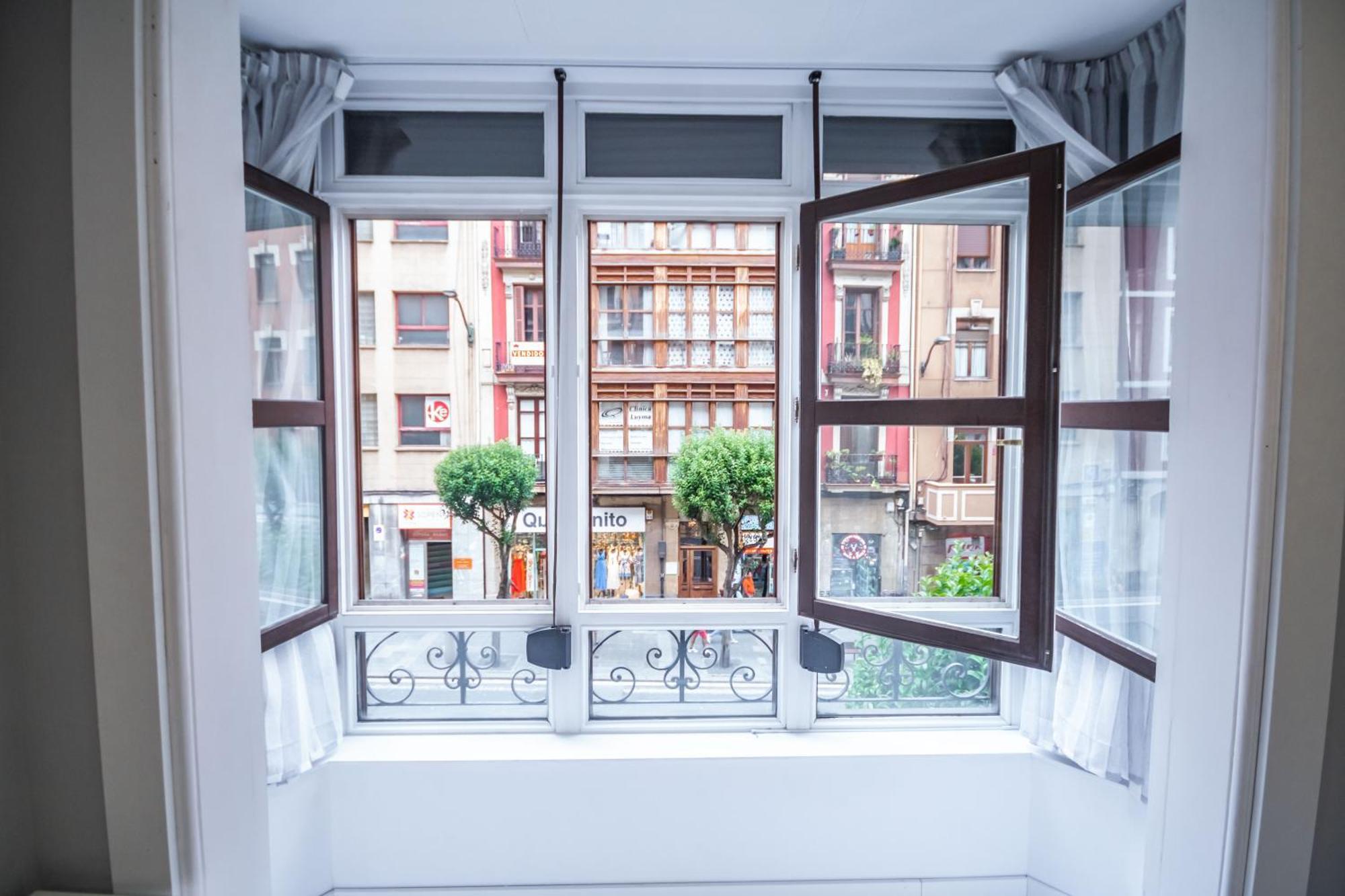 Gran Apartamento 6 Suites Bilbao Center Exterior foto