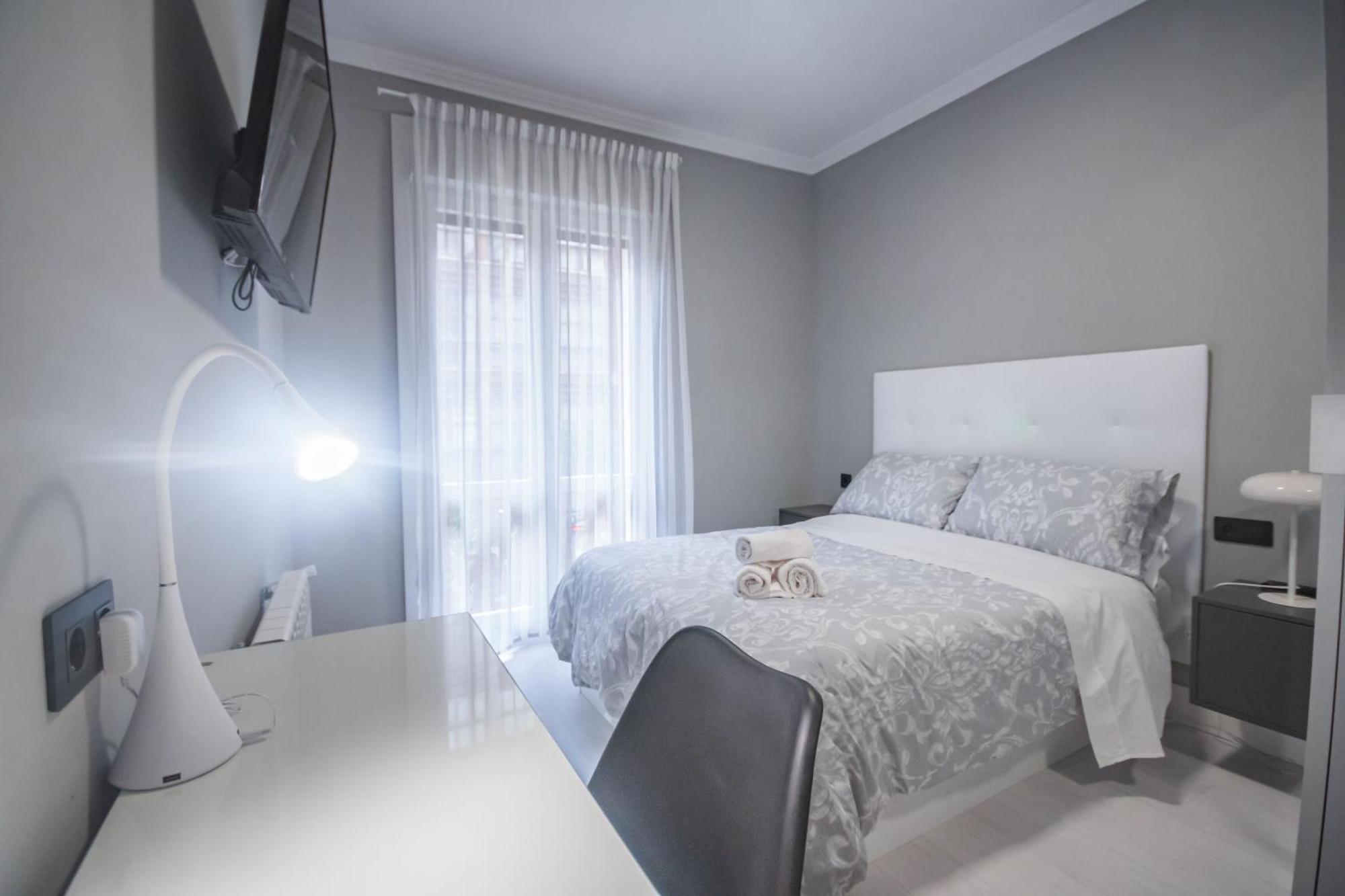 Gran Apartamento 6 Suites Bilbao Center Exterior foto